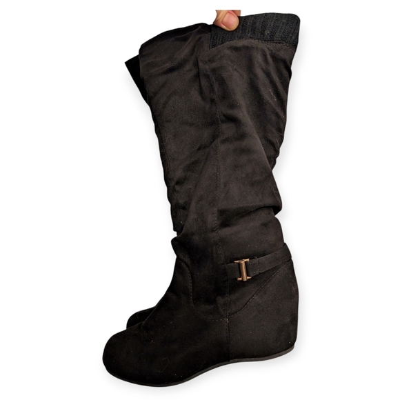 2/$30...Size 9 Boots  - Black in EUC - Picture 1 of 3